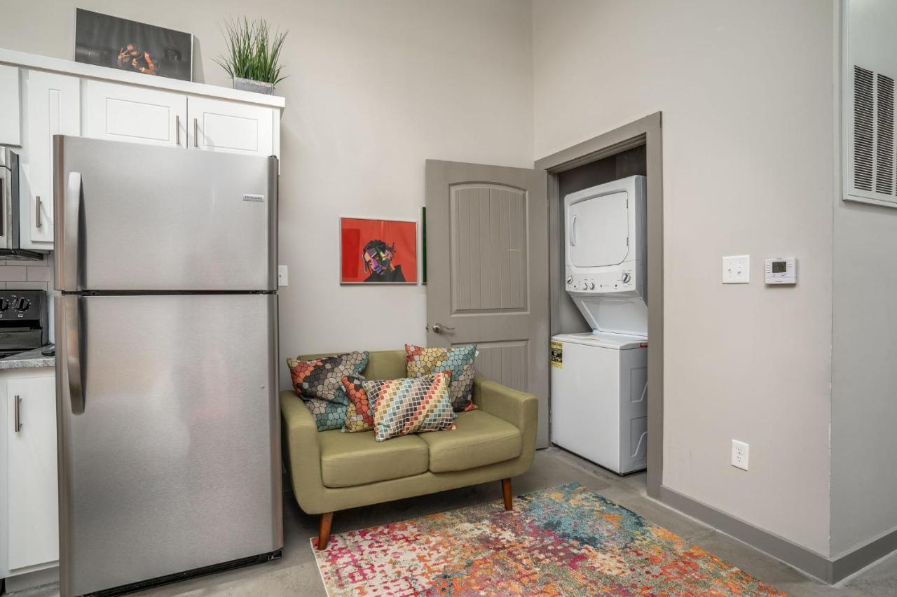 The Davis Lofts At Main Street - Unit 1E Apartment ร็อกกี้เมาท์ ภายนอก รูปภาพ